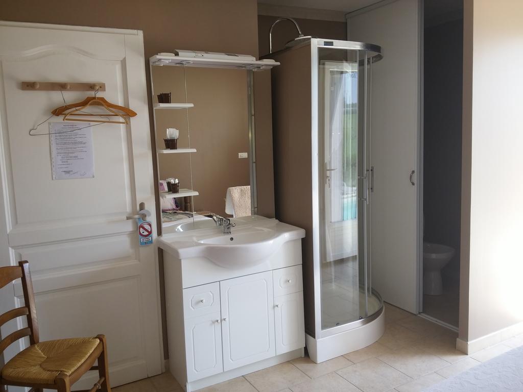 Chambres D'Hotes Les Maisses Mison Exterior foto